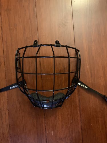 Ccm fm780 Cage