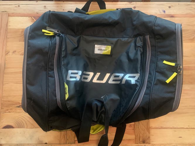 Bauer int. Hockey bag