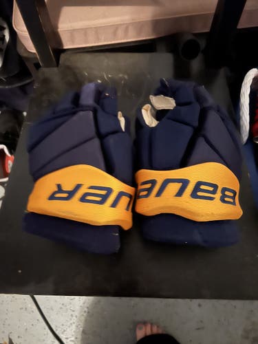 Bauer Size 12 Hockey Gloves