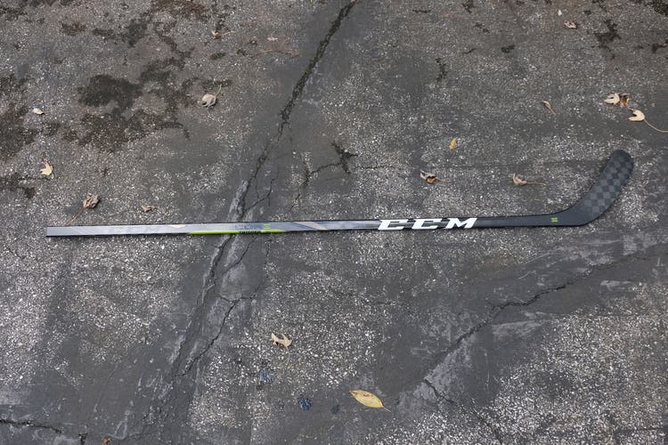 Used Senior CCM Right Handed RibCor Trigger 3D PMT Hockey Stick Mid Pattern P88