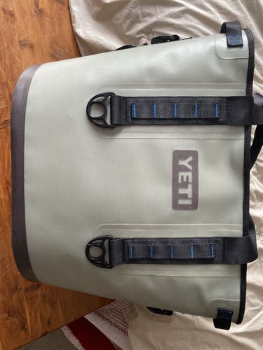 Yeti Hopper 30 cooler