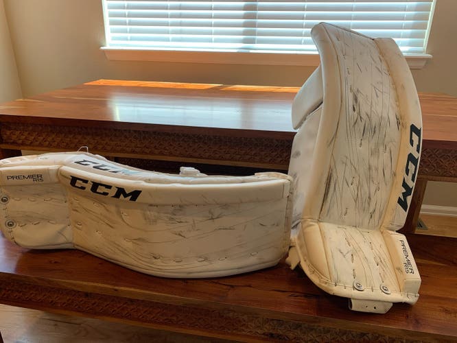 White Used Intermediate 30+1" CCM Premier R1.5 Goalie Leg Pads