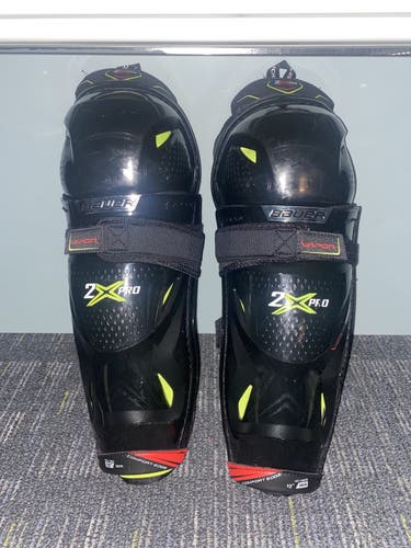 Junior Bauer Pro Stock Vapor 2X Pro Shin Pads