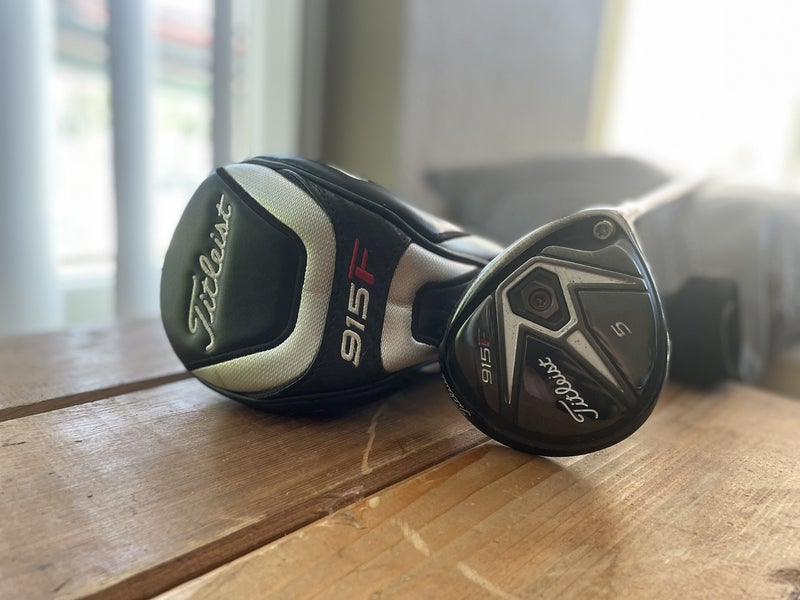 Titleist 915F Fairway Wood + Headcover