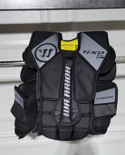Intermediate Used Medium Warrior Ritual XP Goalie Chest Protector