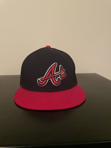 Atlanta Braves Adult 7 1/4 New Era Hat