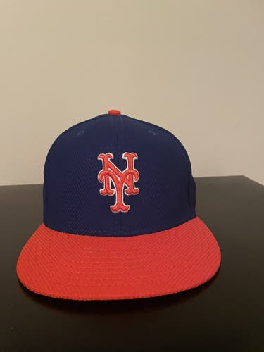 New York Mets Adult 7 1/4 New Era Hat