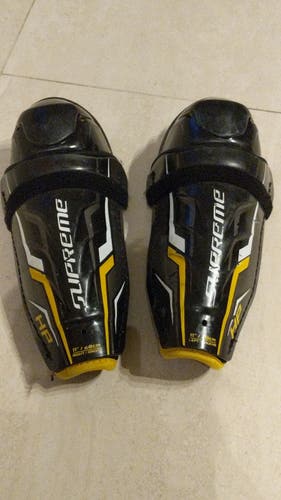 Used Junior Bauer Shin Pads