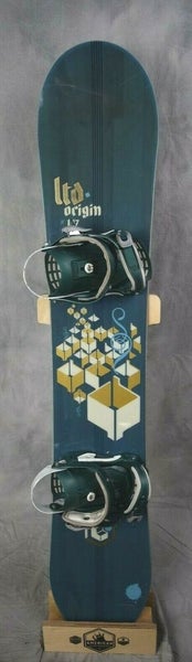 LTD ORIGIN WOMENS SNOWBOARD 147CM WITH MEDIUM DRAKE BINDINGS