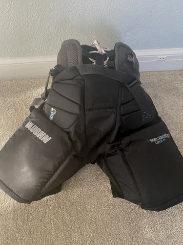 Vaughn Velocity VE8 Junior Small/Medium Used  Goalie Pants (Bonus: with Suspenders)