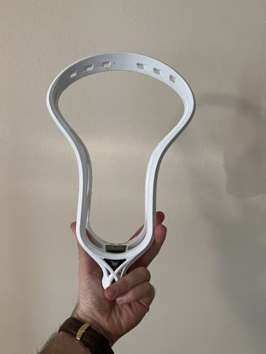 Lightly Used Mirage 2.0 Head-Read Description