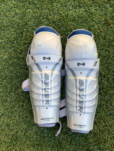 Junior Bauer  Nexus 11” Shin Pads