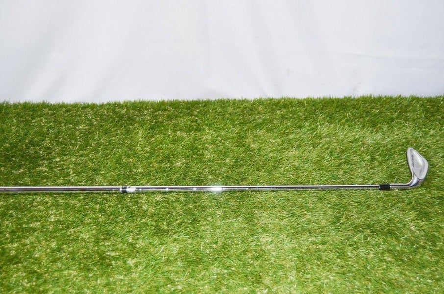 Adams 	Tight Lies 	9 Iron 	Right Handed	36"	Steel 	Regular	New Grip