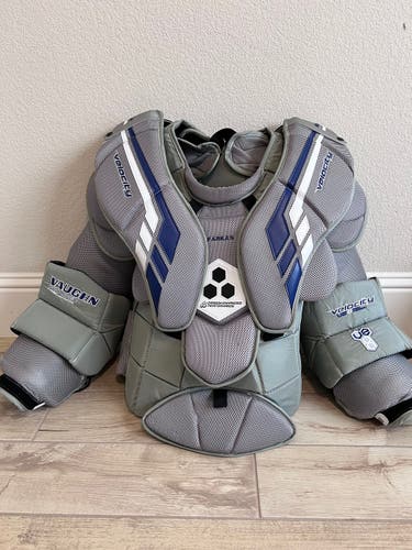 Vaughn V8 Pro Carbon Pro Return Goalie Chest Protector XL