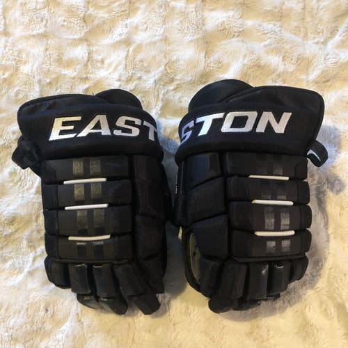 Easton PRO10 4-Roll Gloves 14" Black & White