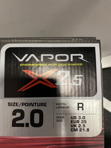 Junior Bauer Regular Width Size 2 Vapor X2.5 Hockey Skates