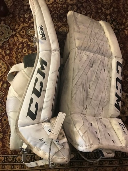 Used 28" CCM Extreme Flex E4.5 Goalie Leg Pads