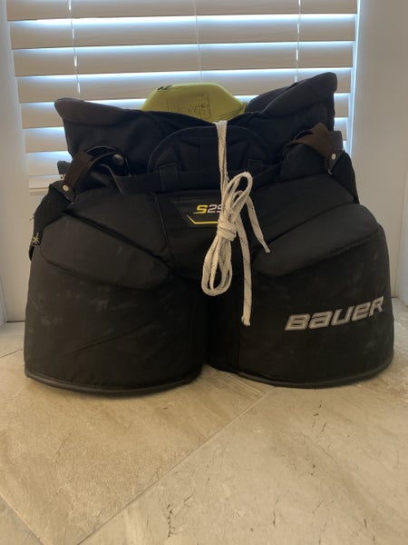 Black Medium Bauer Supreme s29 Hockey Goalie Pants