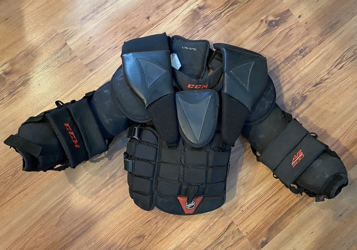 CCM AB500 Goalie Chest Protector JR L-XL