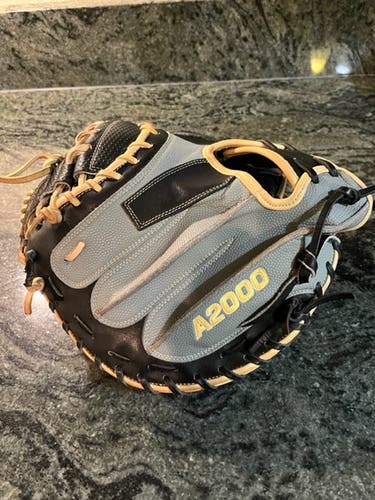 Wilson A2000 33.5" SCM1D