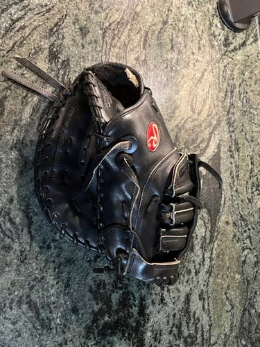 Black Used High School/College Rawlings Right Hand Throw First Base Gold Glove Baseball Glove 12.5"