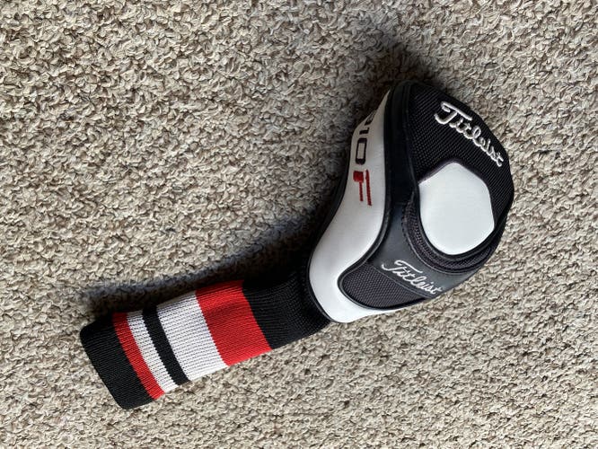 Titleist 910F fairway headcover