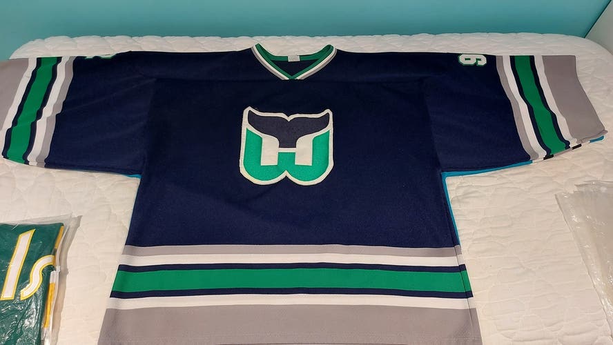 Hartford Whalers Used Goalie Cut Jersey