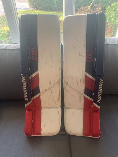 White Junior 28" Warrior  Ritual G5 Goalie Leg Pads