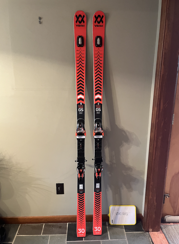 Used Women's 2021 Volkl Racing Racetiger GS Skis With Bindings Max Din 18