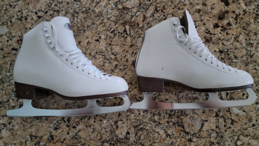 White Used Riedell Figure Skates Size 10