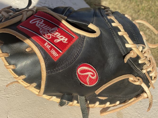 Black High School/College Right Hand Throw 33" Heart of the Hide Baseball Glove