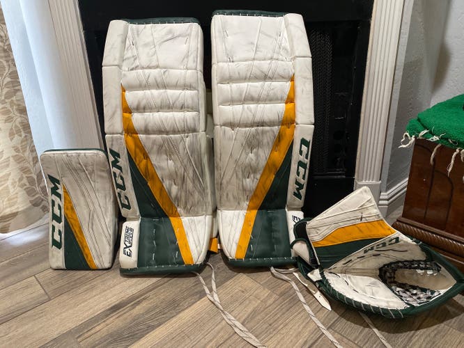 Green Senior 32" Regular  Extreme Flex III Goalie Full Set