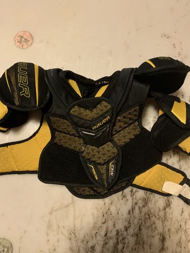 Bauer Supreme Total One MX3 Shoulder Pads