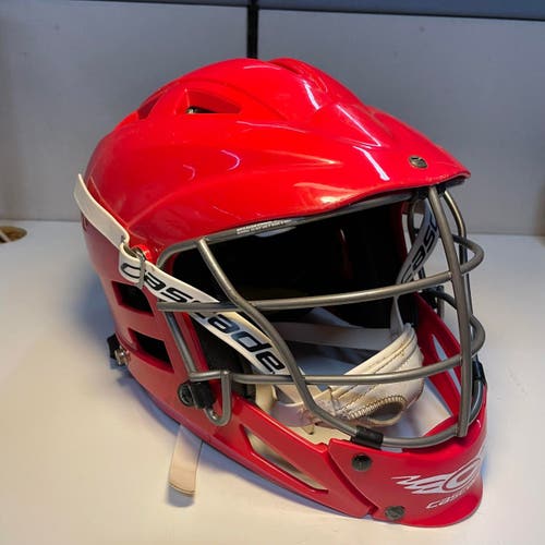 Red Used Youth Player's Cascade CS-R Helmet