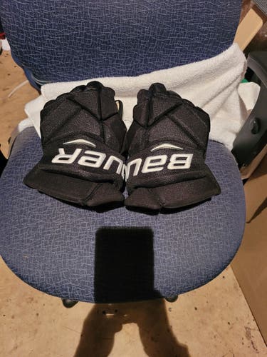Used Bauer Pro Series Gloves 14"