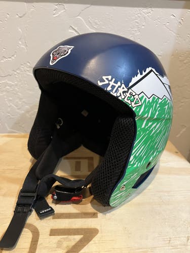 Shred Brain bucket Helmet Medium/large, FIS Legal