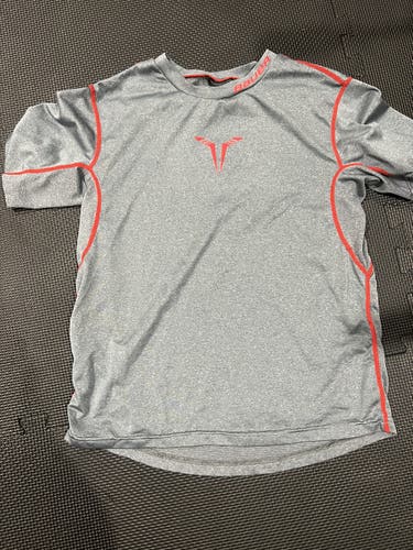 Gray Used Medium Bauer Shirt Underlayer Youth