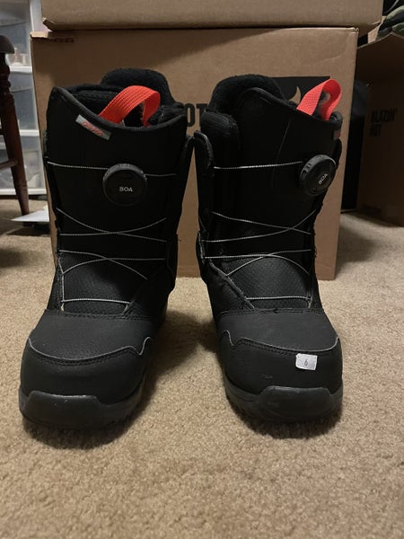 Burton Zipline Boa Youth Size 6 Snowboarding Boots
