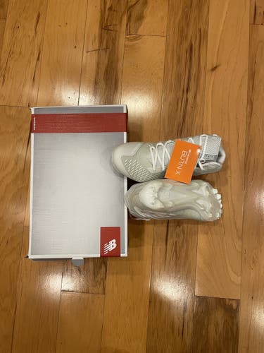 White Adult Molded Cleats New Balance Burn X Mid