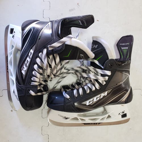 Senior New CCM Hockey Skates Regular Width Size 6.5