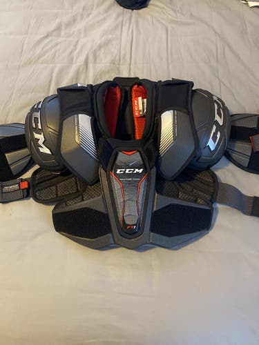 Senior Medium CCM  JetSpeed FT1 Shoulder Pads