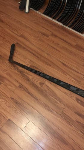 Bauer Vapor FlyLite Blackout edition|RH|87flex|P92