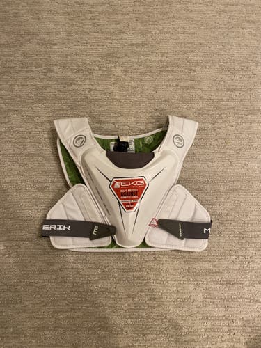 Used Large Maverik M5 Shoulder Pads