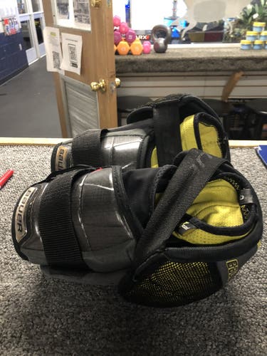 Used Large Bauer  Supreme 1S Elbow Pads