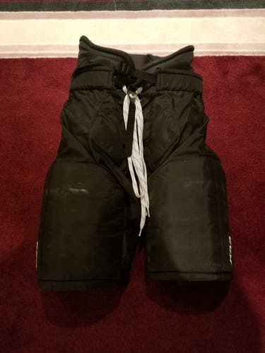 Pro Stock New Jersey Devils CCM MHP520 Small +1 Pants