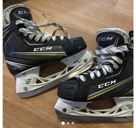 Junior Used CCM Tacks 9080 Hockey Skates Size 3.5