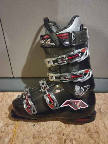 Used Men's Nordica Powder Speedmachine 10 Ski Boots Medium Flex