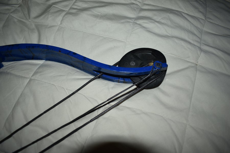 Fred Bear Compound Bow, Blue Camo