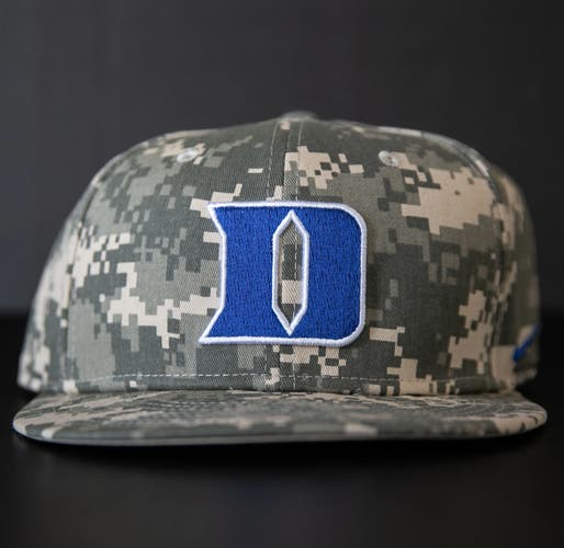 Nike Duke University Digital Camo Fitted Hat 7 5/8 384425 Cap Brown Blue