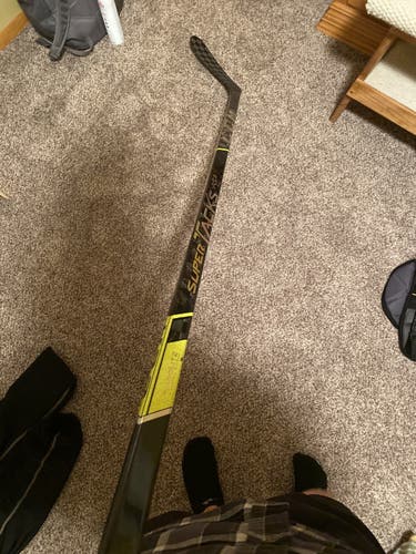 Intermediate Left Hand Toe Pattern  Super Tacks AS3 Pro Hockey Stick